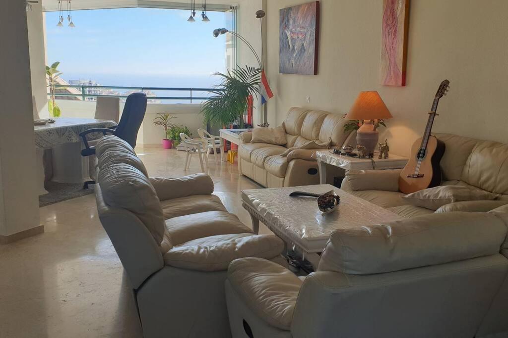 Luxury Penthouse With Sea&Mountain Views & Hot Tub - Tranquility & Rest Apartment Benalmadena Exterior photo